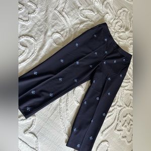 E P Golf Pants Bee Embroidered Capri Navy  Pants Size 8